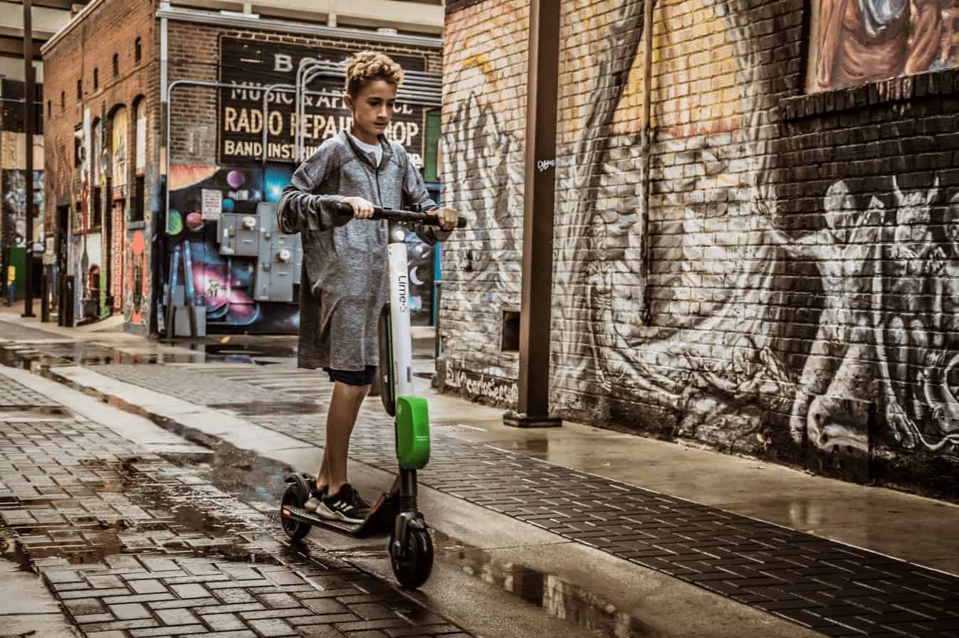 Accident en trottinette électrique : vous êtes considéré comme un conducteur de voiture !