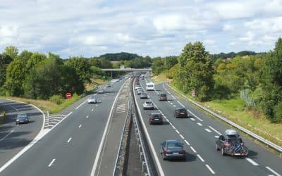 J’ai percuté un pneu sur l’autoroute, qui paie les dégâts ?